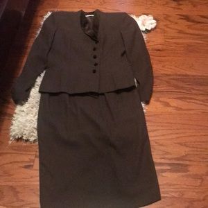 Two pice jacket n skirt brown